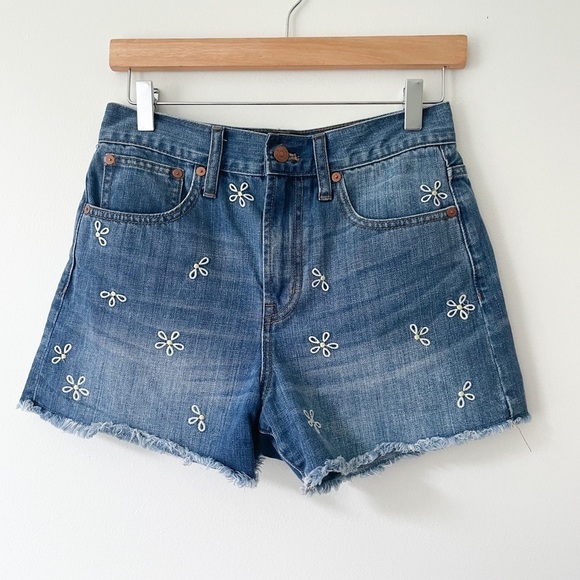 Madewell The Perfect Jean Short Daisy Embroidered Edition Size 26 - Picture 2 of 7